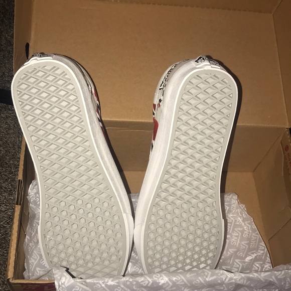 •HAND PAINTED VANS• - Picture 6 of 11